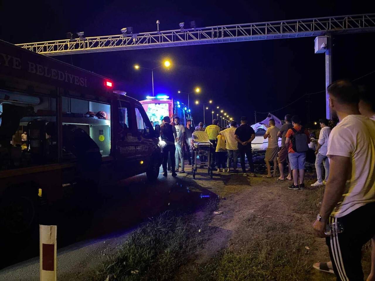 Kontrolden çıkan otomobil karşı şeride geçti: 2 ölü