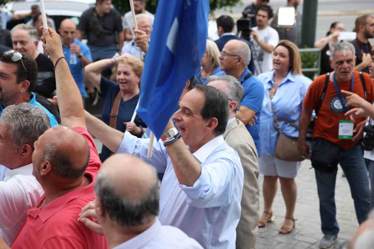 Miçotakis’in partisinin seçimi büyük farkla kazanması bekleniyor