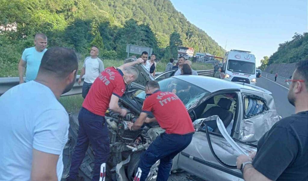 Bayram sabahı kaza yapan çifti ölüm ayırdı