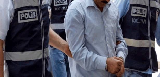 Önce hırsızlık, sonra türbede dua