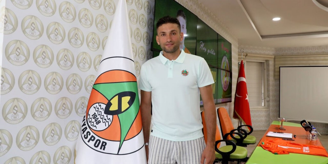 Kaleci Ertuğrul Taşkıran Alanyaspor'da