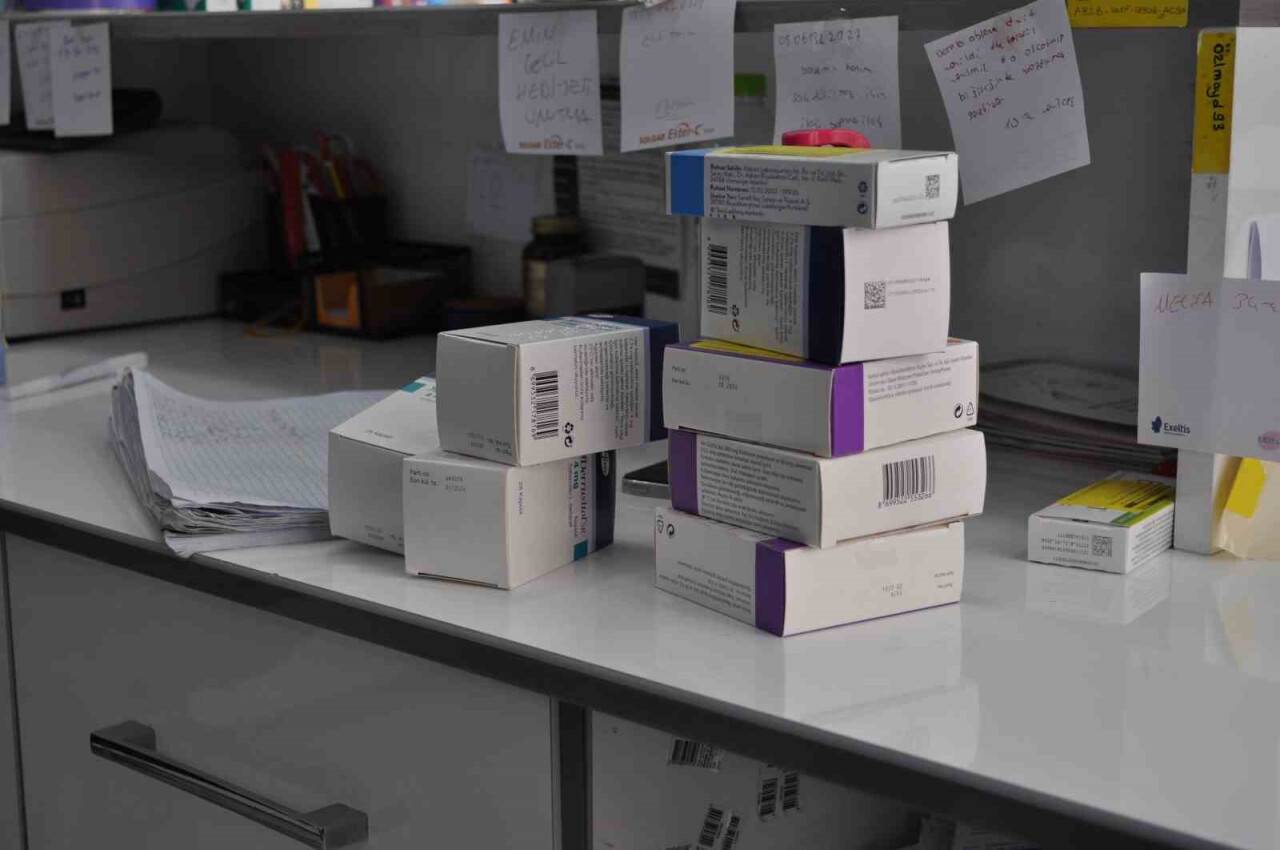 İnternetten sipariş edilen ilaçlara dikkat! İnsan sağlığını tehlikeye atabilir