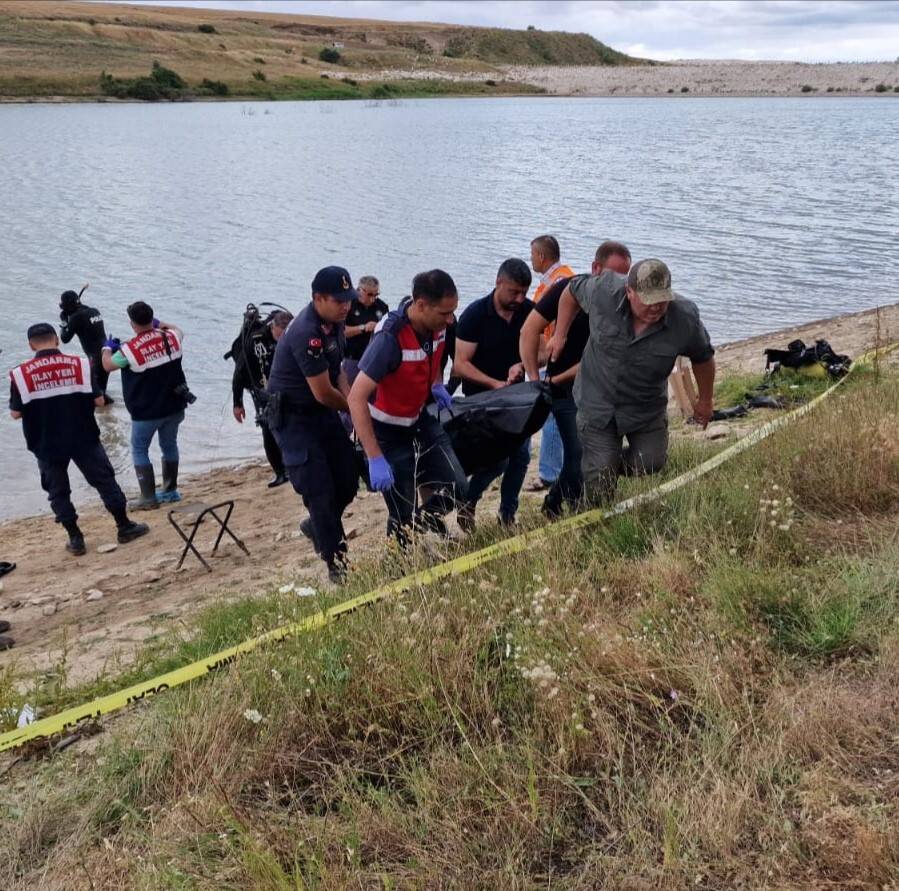 Konya'dan kampa geldi, gölette boğuldu