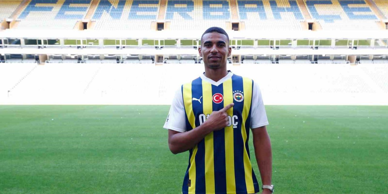 Fenerbahçe, Alexander Djiku ile sözleşme imzaladı