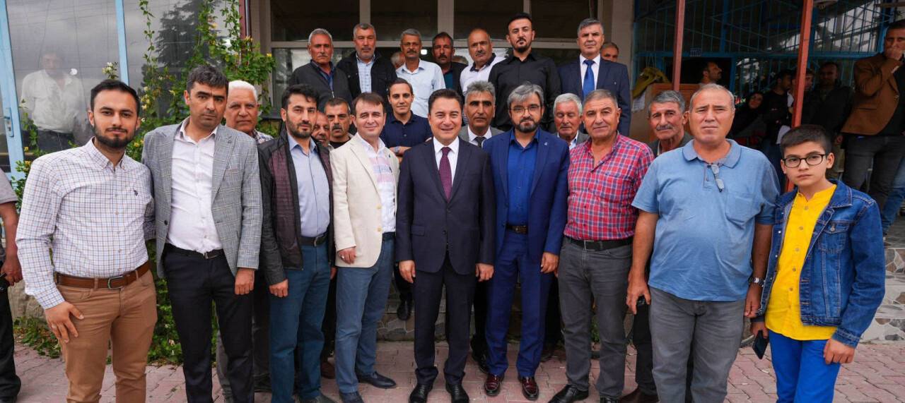 Ali Babacan Konya Çeltik’e düğüne geldi