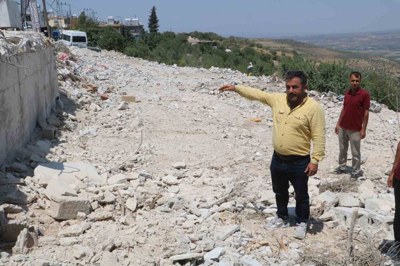 25 milyon TL’lik kaybı onu yıldırmadı, deprem bölgesinde tekrar çalışmaya başladı