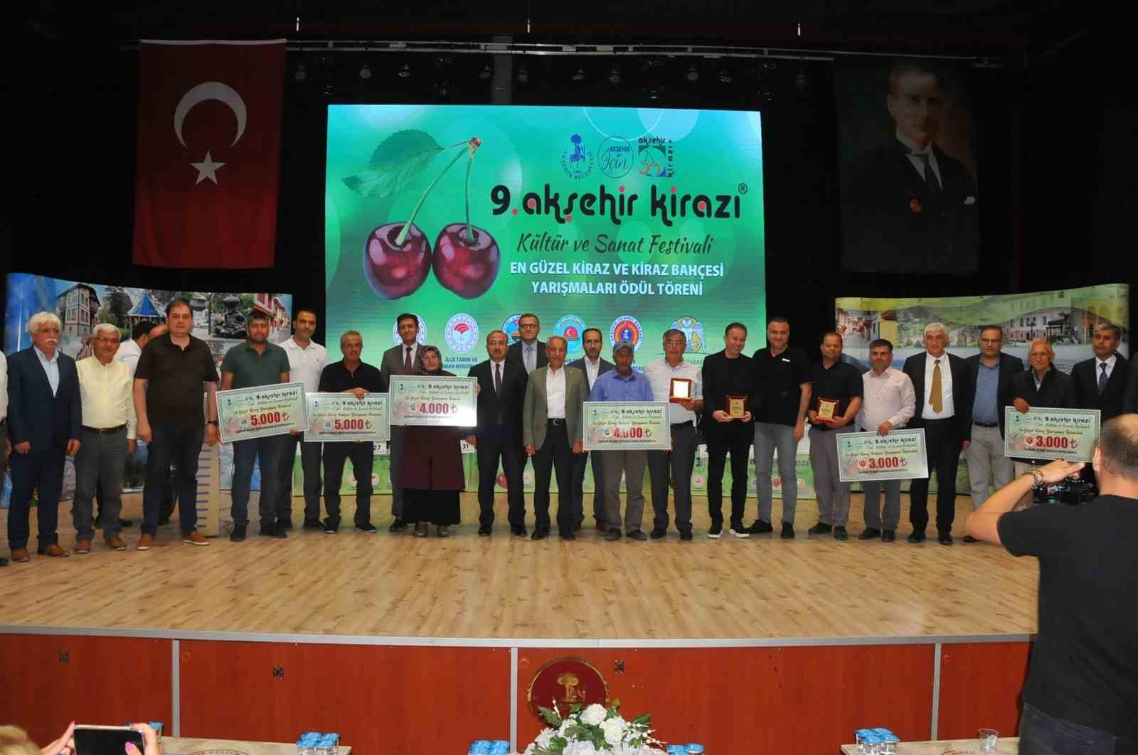 Akşehir Kirazı Festivali’nde çiftçiler ödüllendirildi