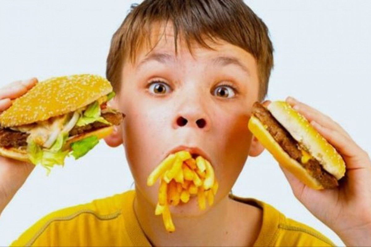 Çocuk obezitede genetik faktörler önem taşıyor