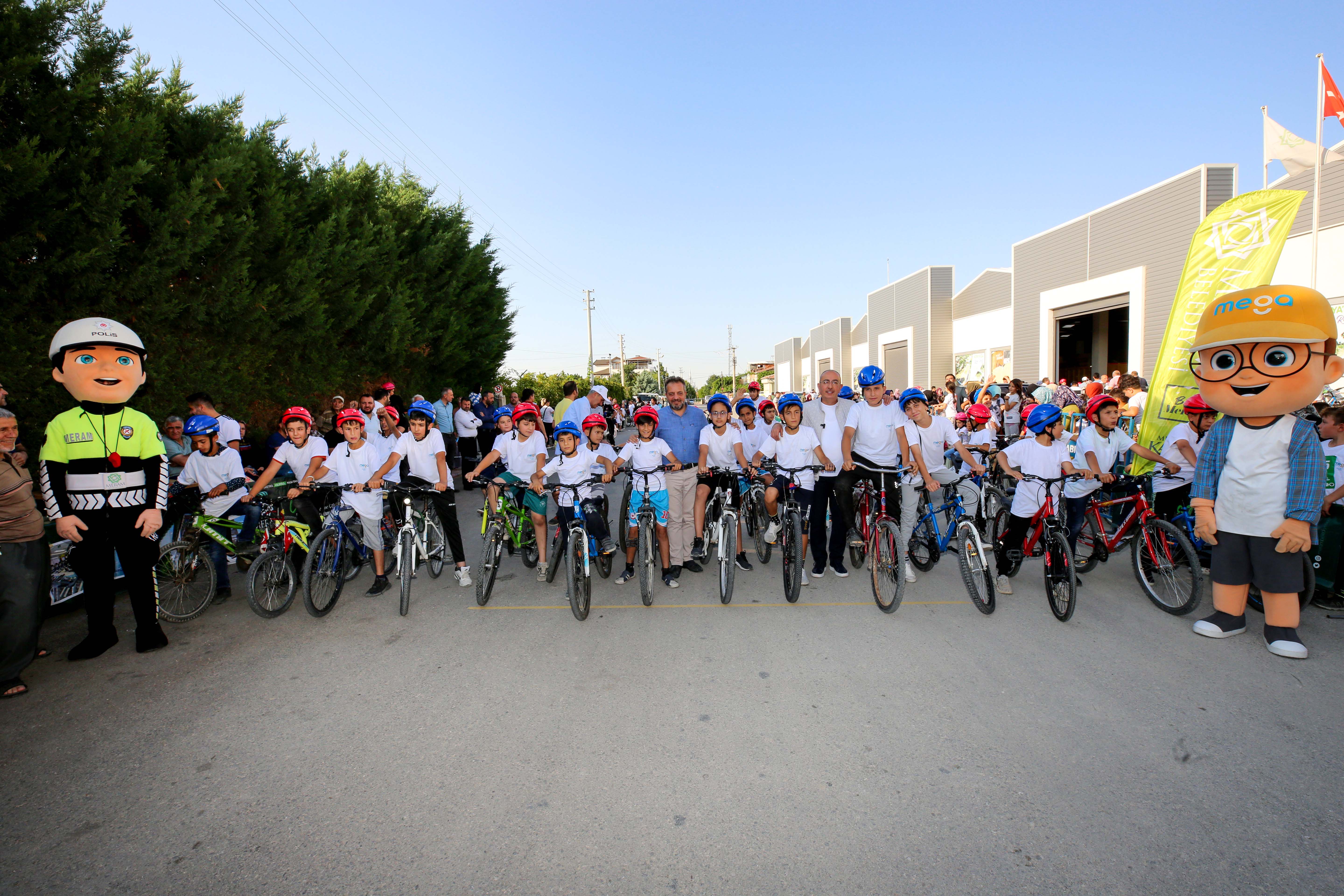 ‘Bizim Meram’da Bisiklet Yarışları ve Mahalle Şenlikleri’  coşkuyla devam ediyor