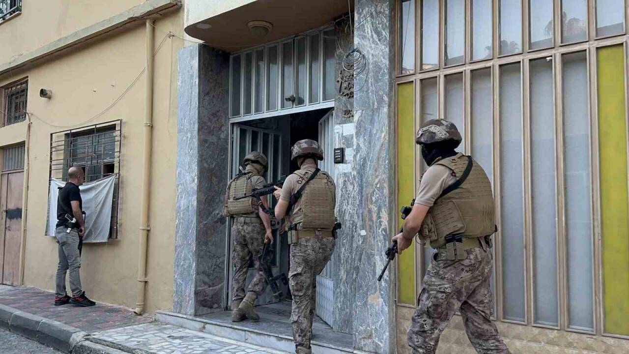DEAŞ’a şafak operasyonu