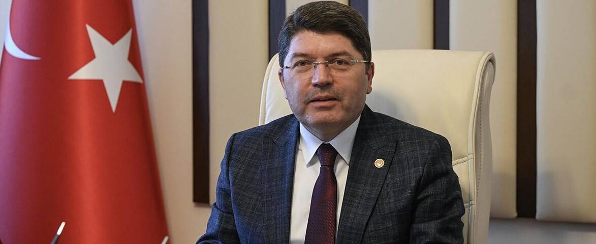 Bakan Tunç’tan Covid-19 iznindeki hükümlülere ilişkin düzenlemeye dair açıklama