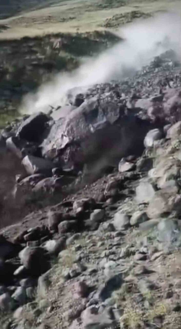 Ağrı Dağı’nda eriyen kar sele neden oldu