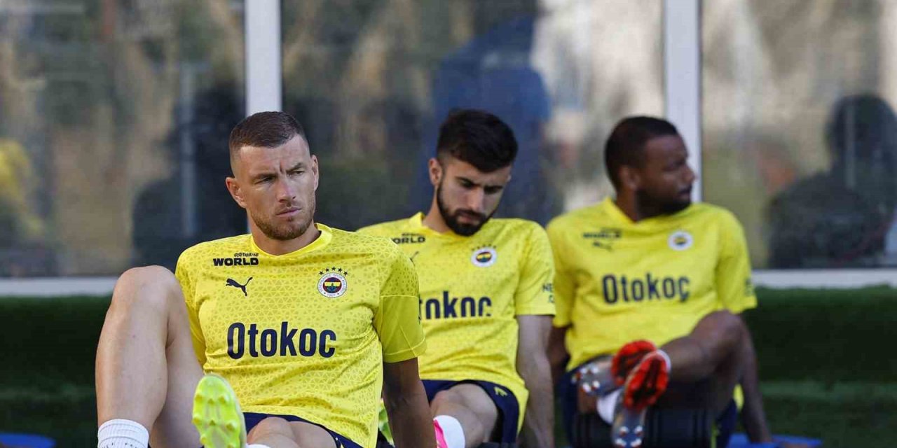 Fenerbahçe, yeni sezon hazırlıklarını sürdürdü