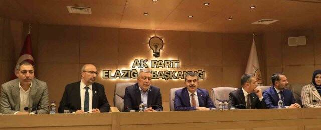 Milli Eğitim Bakanı Tekin incelemelerini sürdürüyor