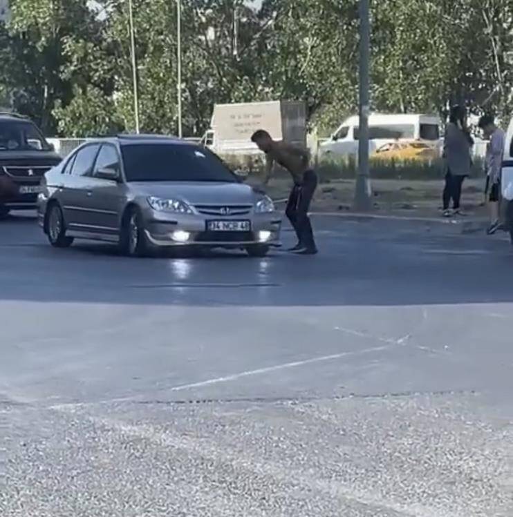 “Trafik var, neden yol veriyorsun” dediği genci öldüren şahıs tutuklandı