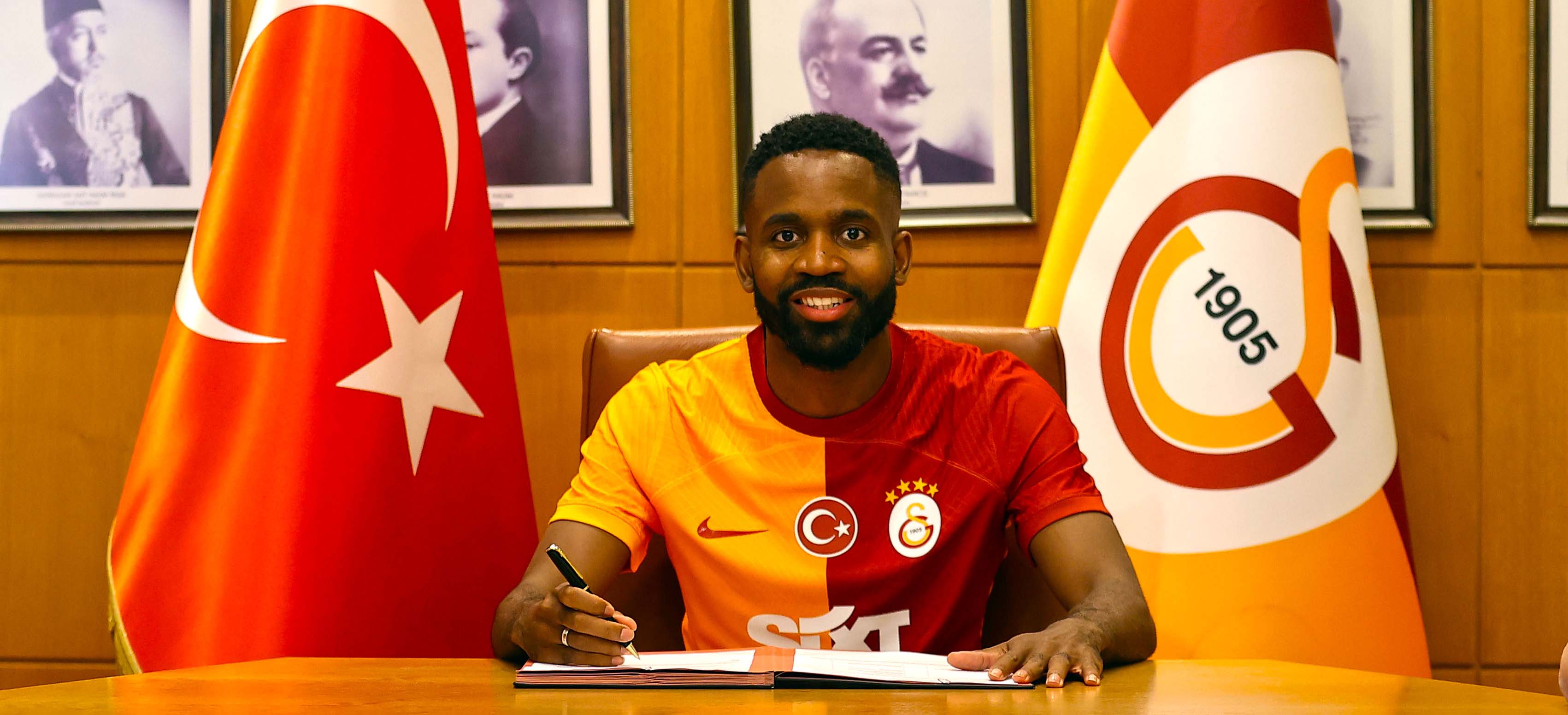 Galatasaray, Cedric Bakambu 2 yıllık sözleşme imzaladı