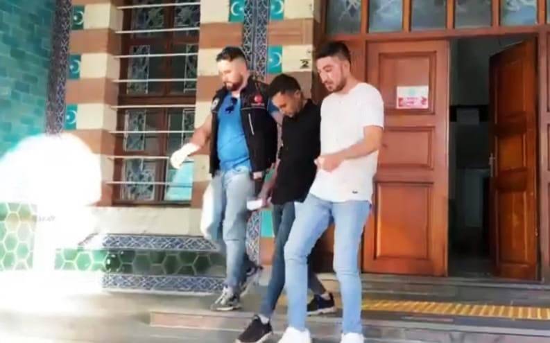 ’Dur’ ihtarına uymayan araçtan uyuşturucu çıktı