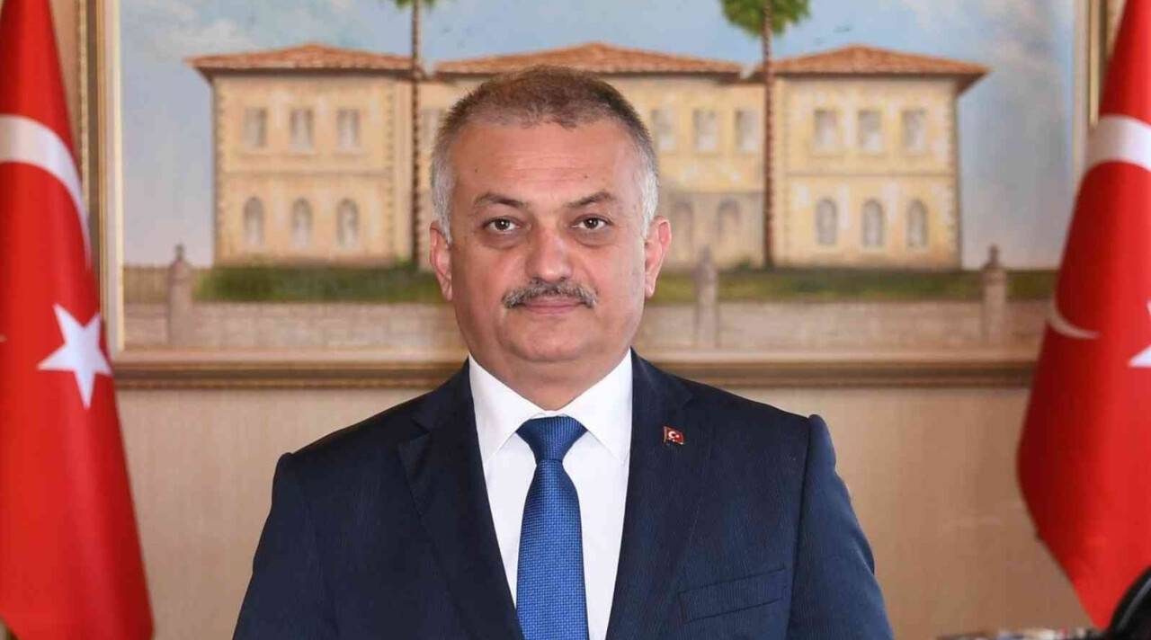 "Yangın 3,5 kilometre yayıldı, müdahale devam ediyor"