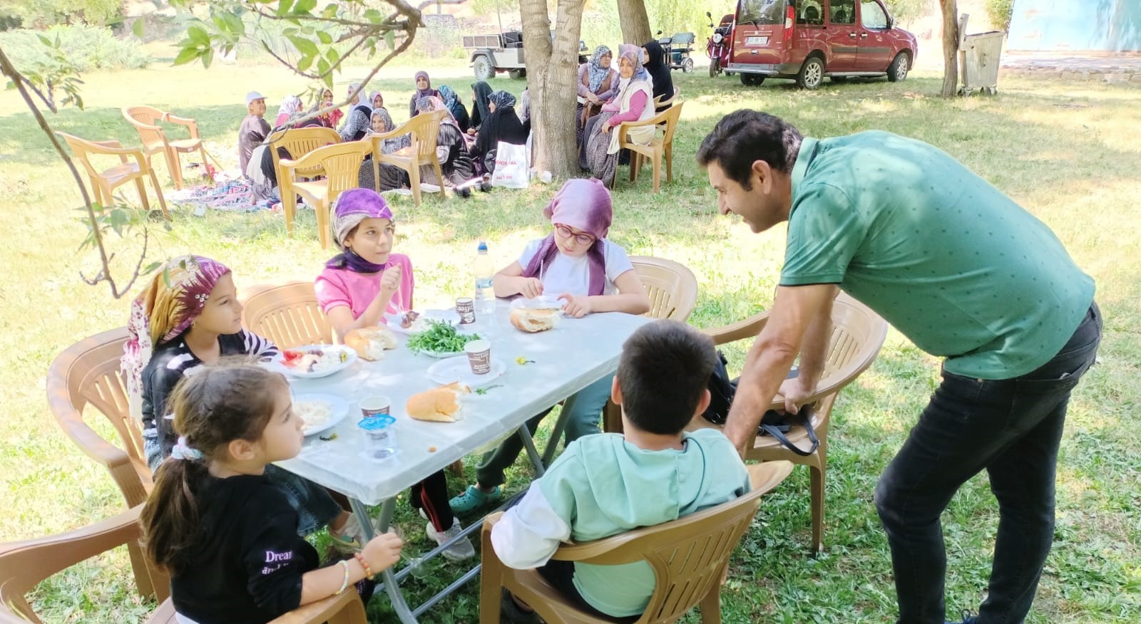 Hüyük'te Kur'an kursu öğrencilerine piknik