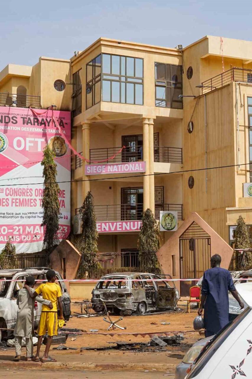 Fransa, Nijer’deki mali yardımlarını kesti