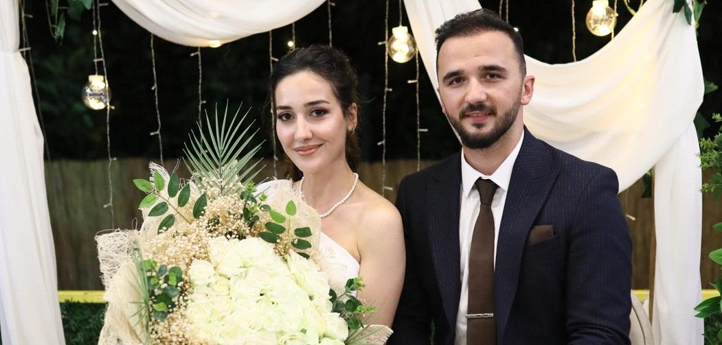 Mustafa ile Kübra nişanlandı
