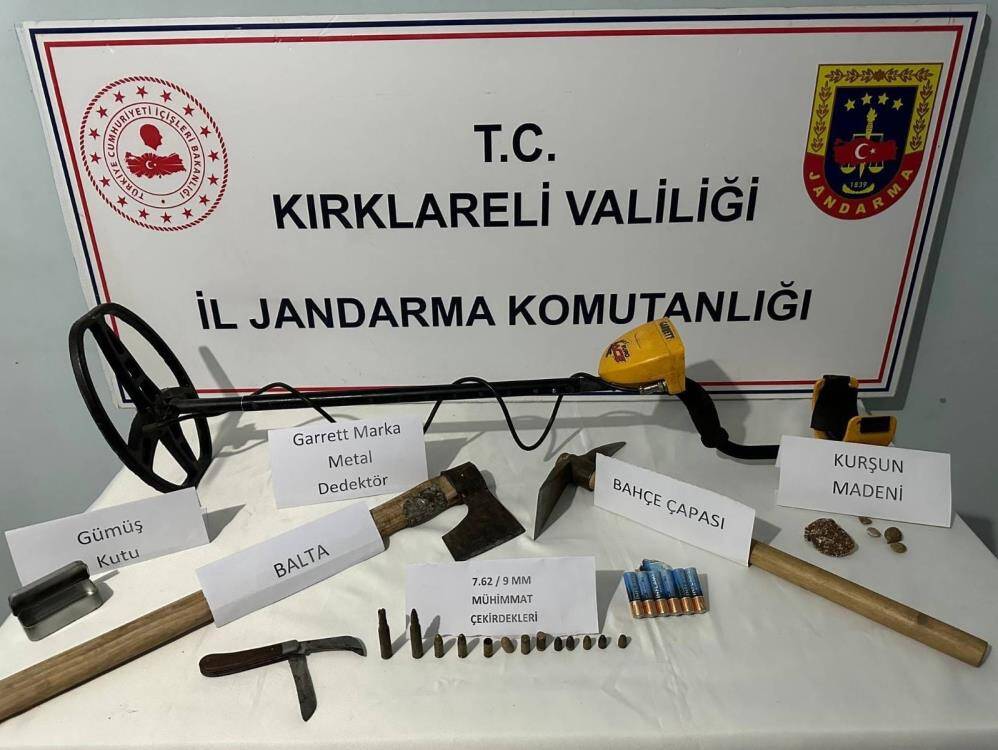 Jandarmadan tarih ve uyuşturucu tacirlerine darbe