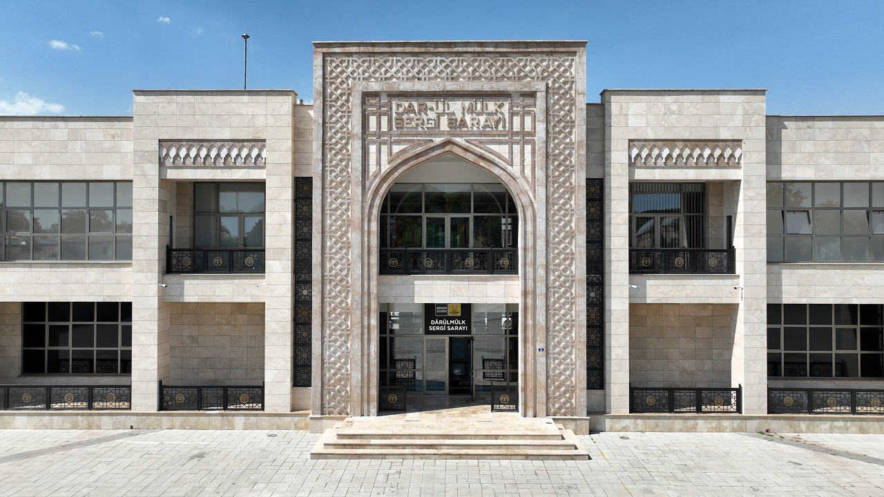 DARÜ’L-MÜLK Sergi Sarayı açıldı