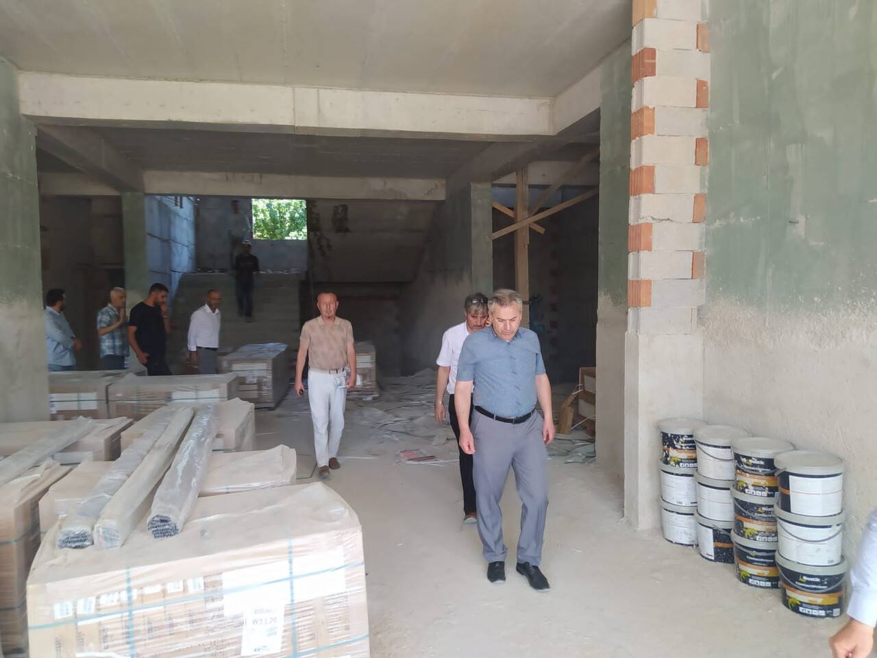 Yiğit yapımı süren 6 okul inşaatını inceledi