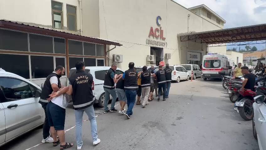 Mala zarar verme suçlarından aranan 5 kişi yakalandı