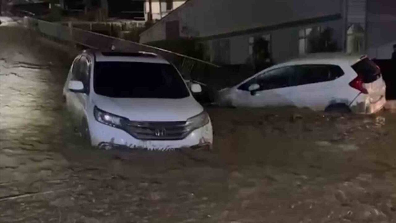 Tayvan’ı Khanun Tayfunu vurdu: Şiddetli yağışlar heyelana neden oldu