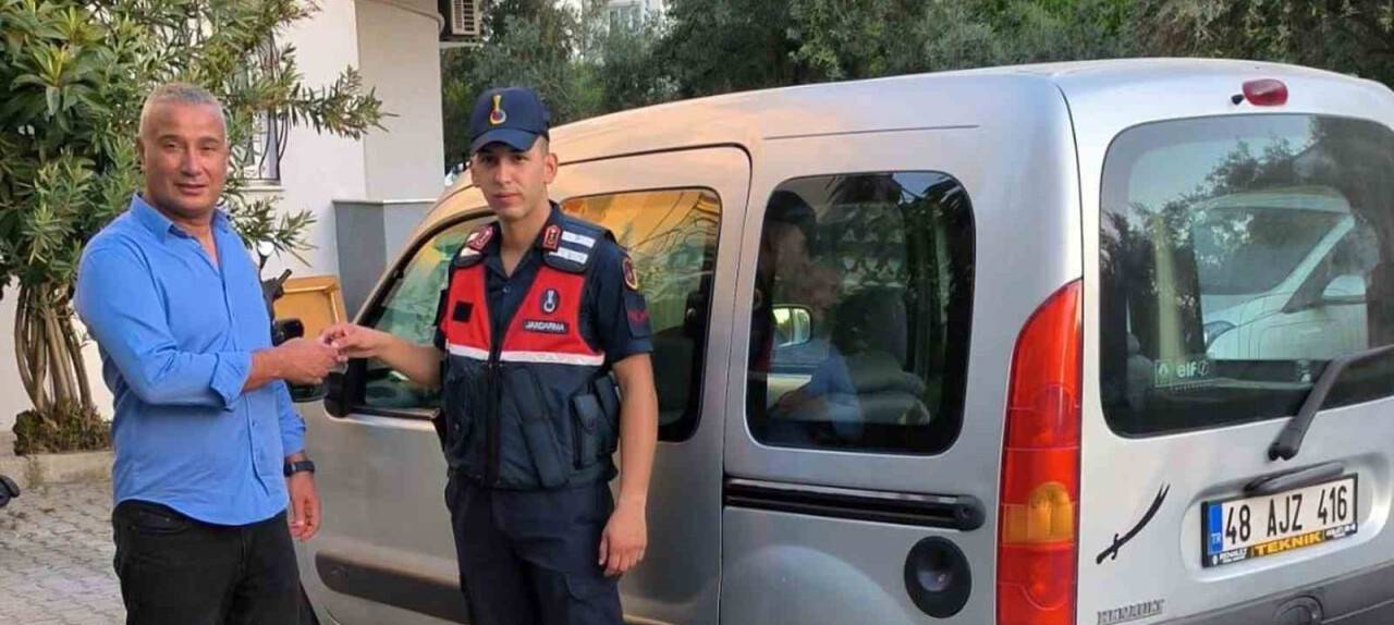 Çalınan araç sahibine teslim edildi