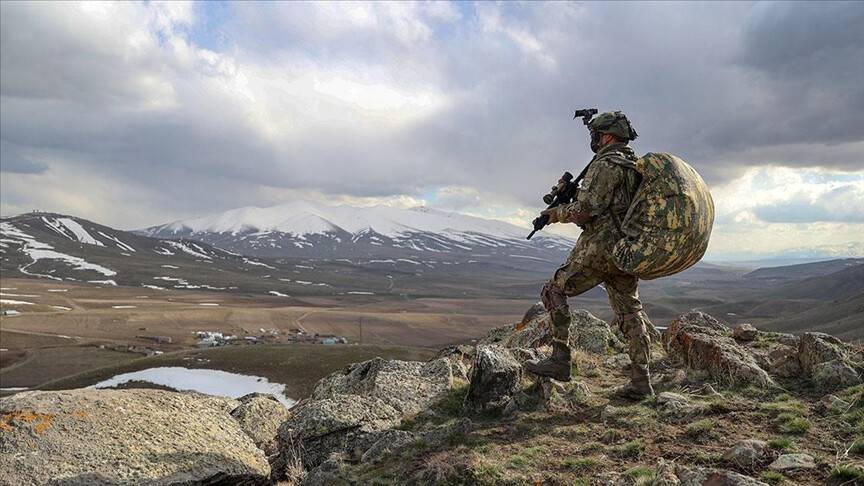 Öldürülen PKK’lı teröristin üstünden mülteci kimlik kartı çıktı