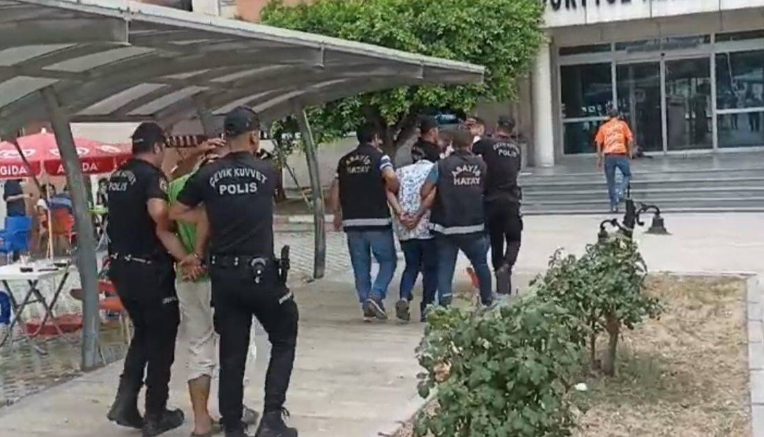 Hapis cezasıyla aranıyorlardı yakalandılar