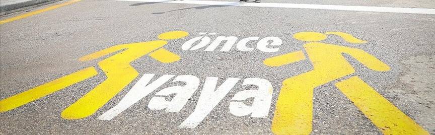 Yaya geçidinde feci kaza