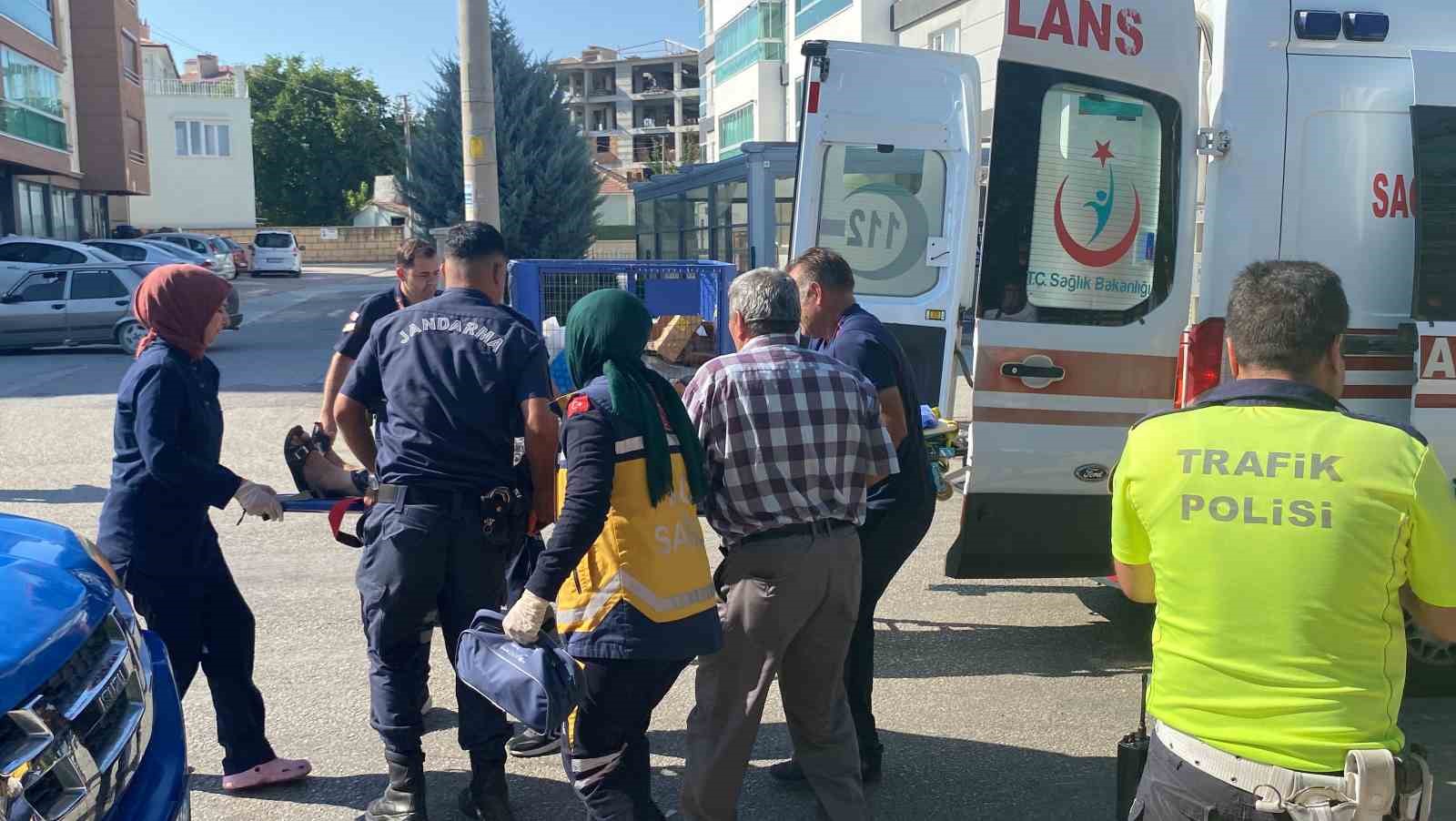 Konya Kulu'da 2 otomobil çarpıştı: 2 yaralı