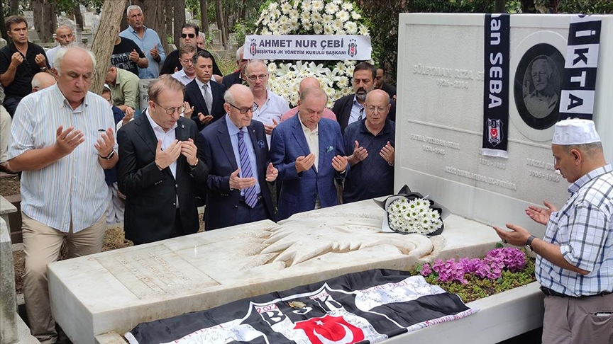 Beşiktaş'ın efsane ismi vefatının 9. yılında kabri başında anıldı