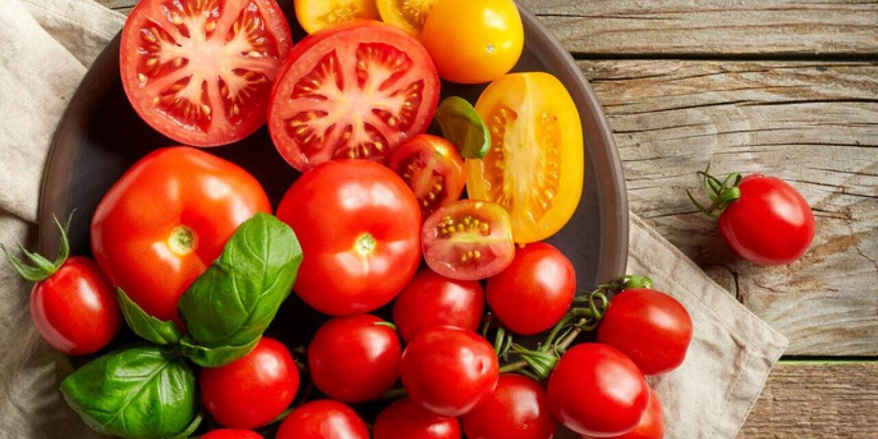 Haberimizi okuduktan sonra domatesi daha çok yiyeceksiniz. Domatesin bilinmeyen faydaları