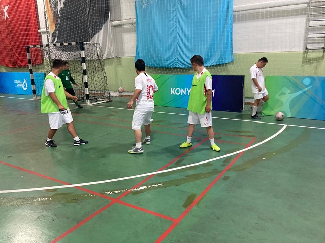 Down Sendromlu Futsal Milli Takımı'nın Konya kampı devam ediyor