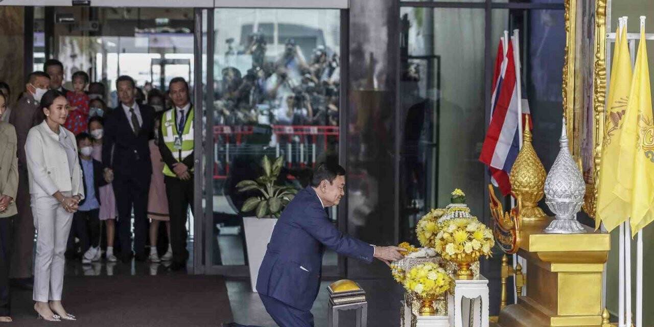 Eski başbakan karakola götürüldü