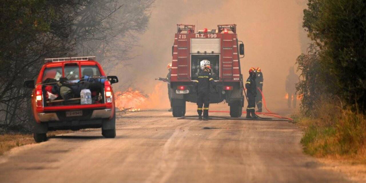 Türkiye sınırındaki yangında 18 kişi öldü