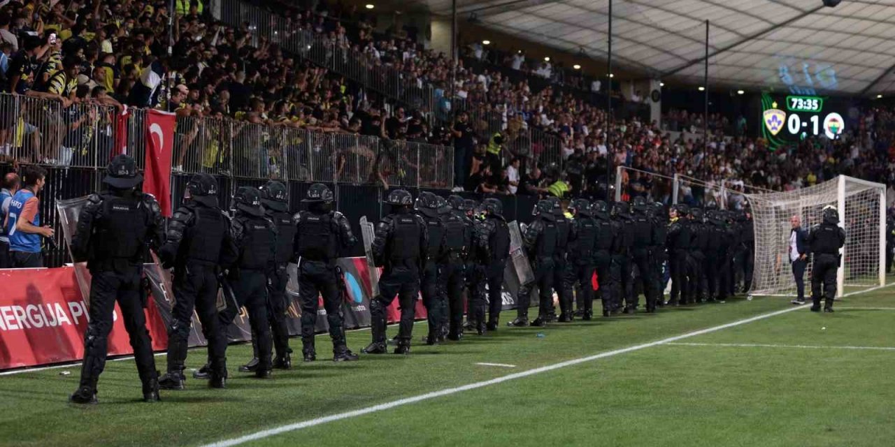 UEFA’dan Fenerbahçe’ye ceza