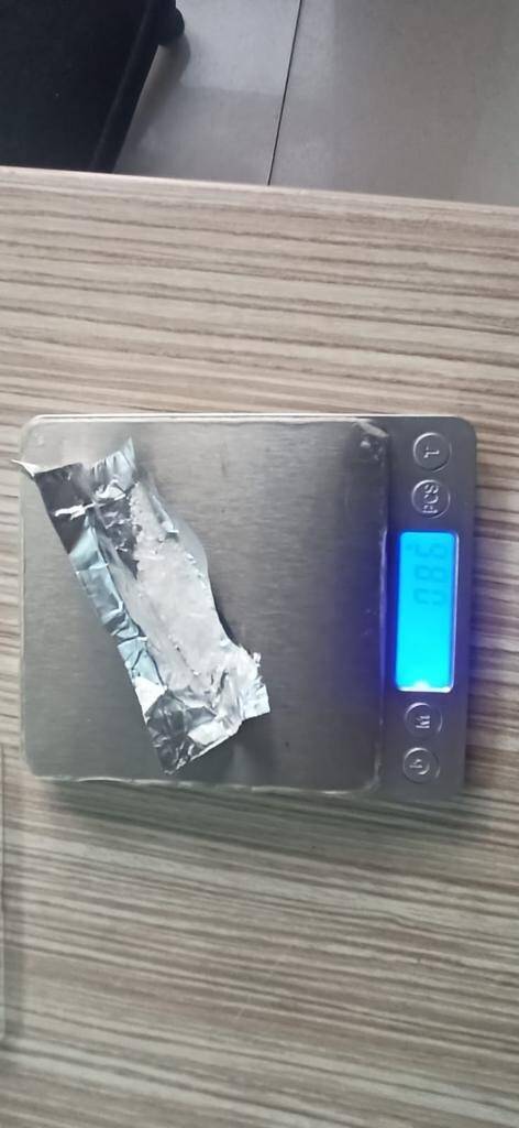 Powerbank içinden hassas terazi çıktı