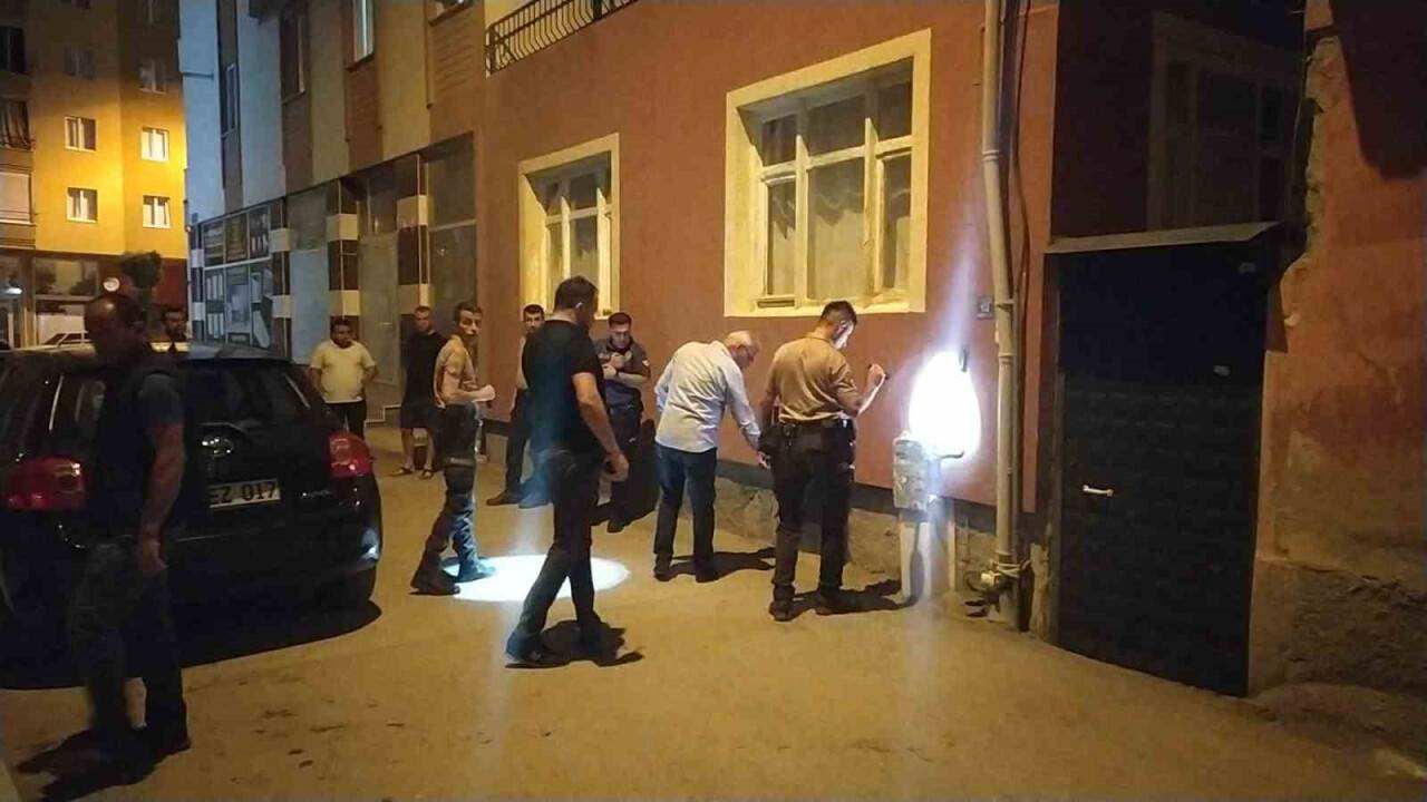 Silahlı kavgada 1 kişi yaralandı