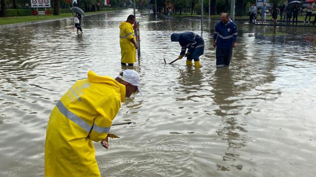 Samsun'da sel: 86 kişi güvenli bölgelere tahliye edildi