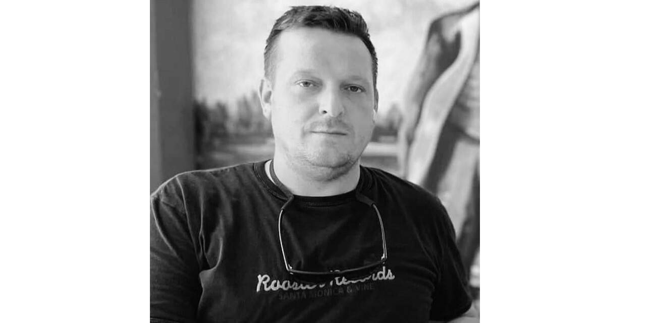 Taksici kapısını açtı genç gazeteci hayatını kaybetti