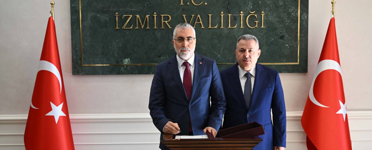 Bakan Işıkhan, İzmir Valiliğini ziyaret etti