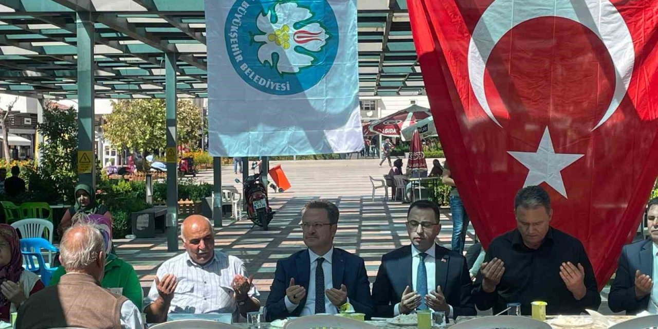 Manisa Köprübaşılı şehit Hikmet Güler dualarla anıldı