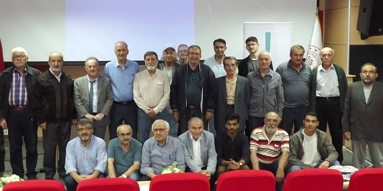 "İslâm’da şiir" konuşuldu