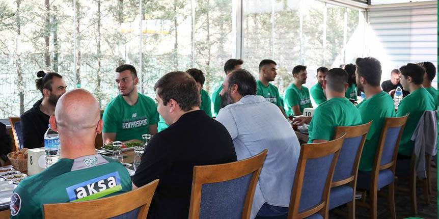 Konyaspor Basketbol yemekte buluştu