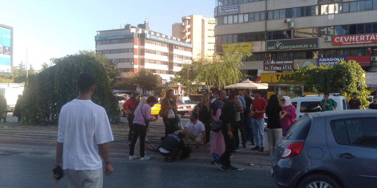 Kaza yapan kadın sürücü gözyaşlarına boğuldu